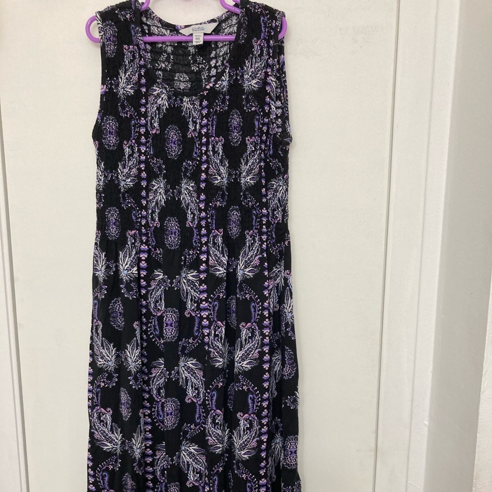 Croft and borrow petite woman’s dress